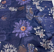 Load image into Gallery viewer, Midnight Garden Tichel (Square, Square w/ non visible grip, Pretied w/ grip)