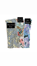 Load image into Gallery viewer, Blue Florals