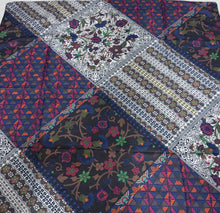 Load image into Gallery viewer, Winter Spanish Tile Tichel (Square, Square w/ non visible grip, Pretied w/ grip)